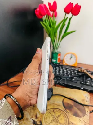 Apple iPhone 11 128 GB White