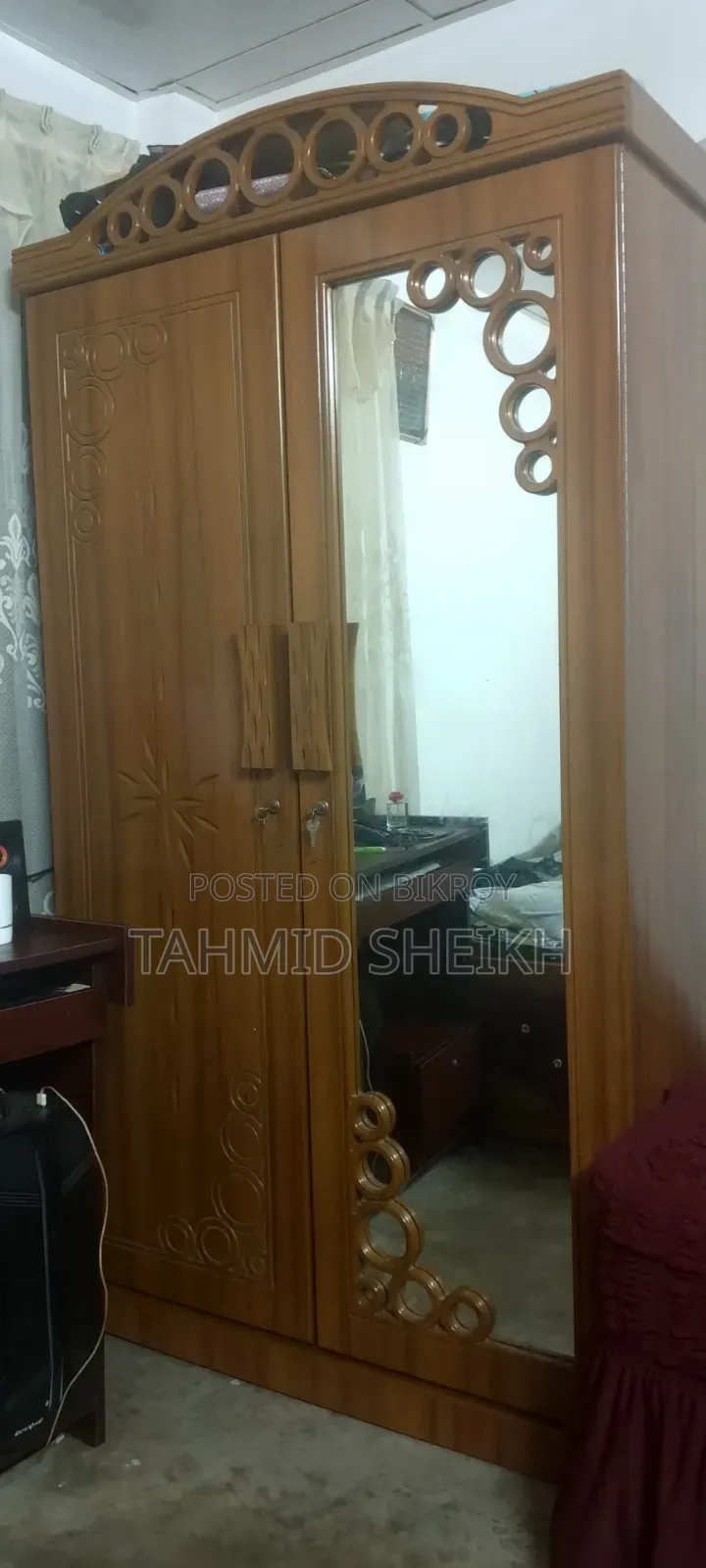 আলমারি বিক্রি হবে