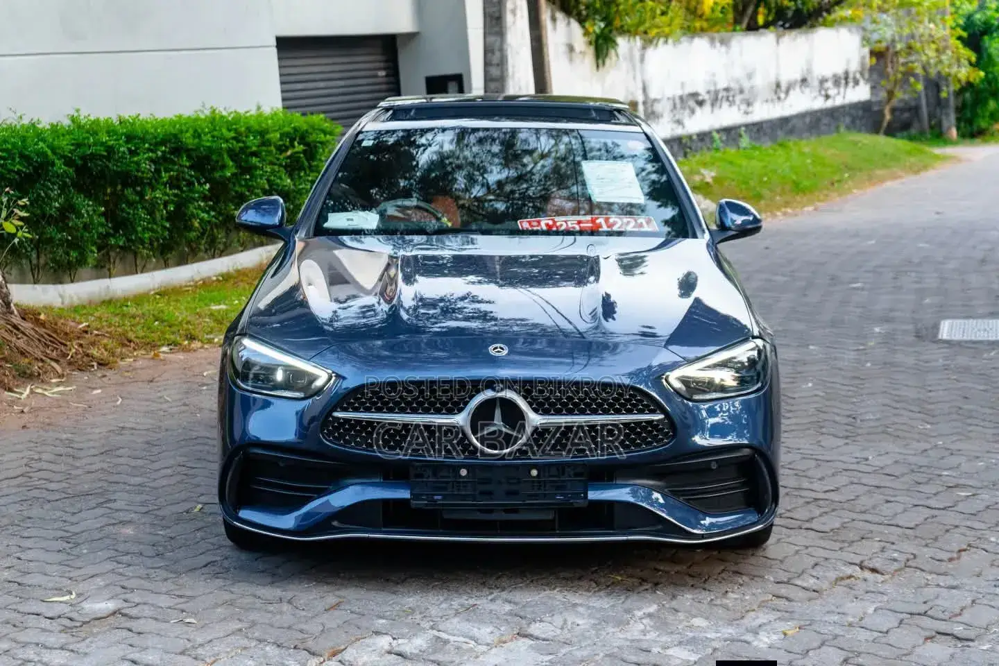 New Mercedes-Benz C200 2023 Blue