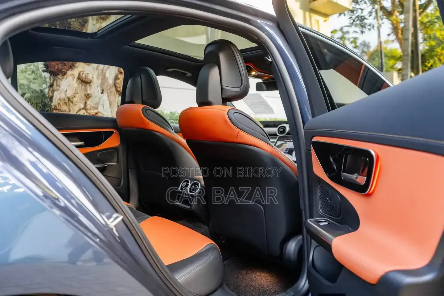 New Mercedes-Benz C200 2023 Blue