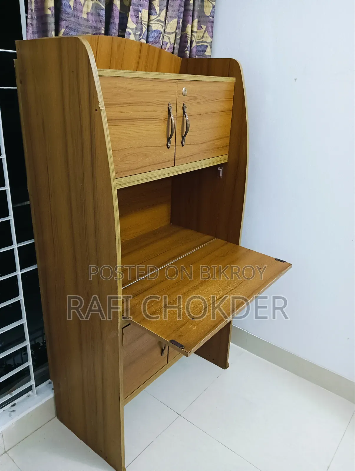 Reading Table and Chair