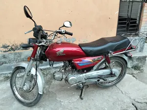 Honda 2007 Red