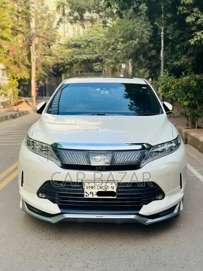 Toyota Harrier 2.0 2018 Pearl