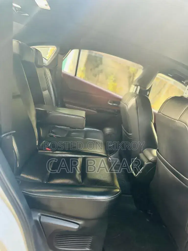 Toyota Harrier 2.0 2018 Pearl