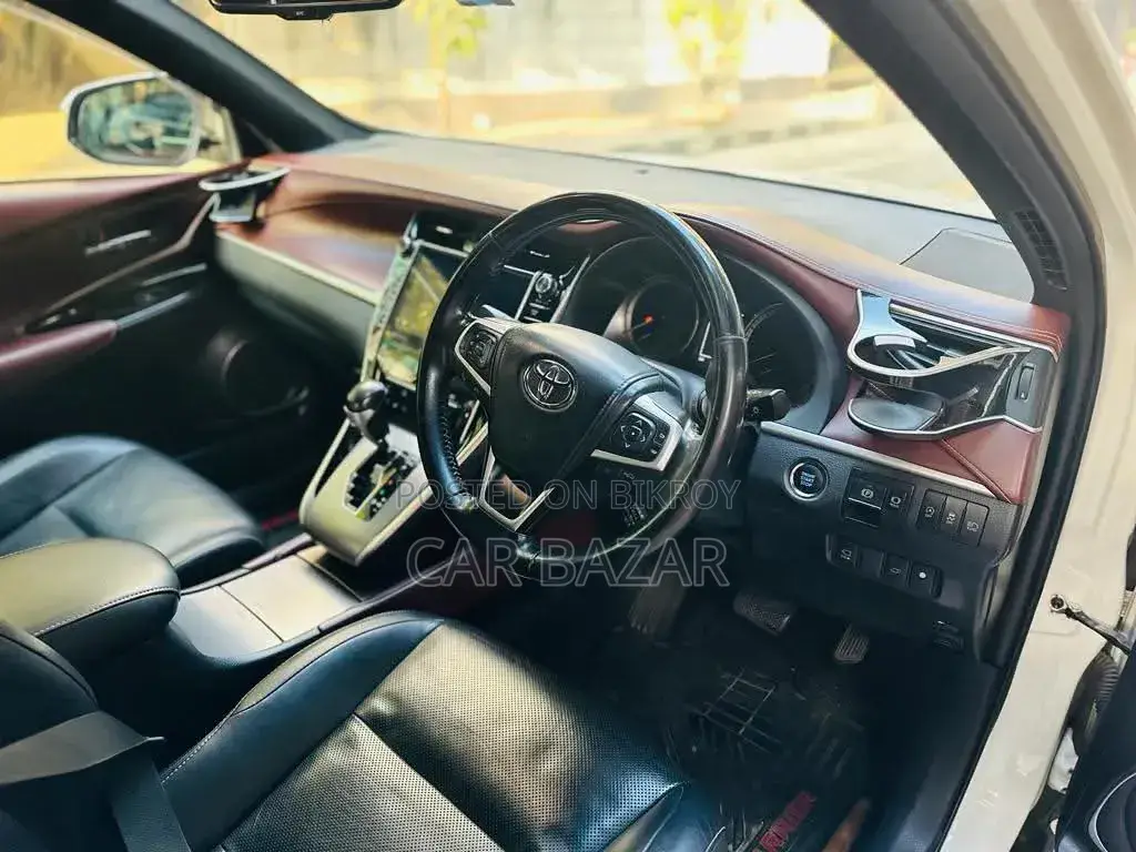Toyota Harrier 2.0 2018 Pearl