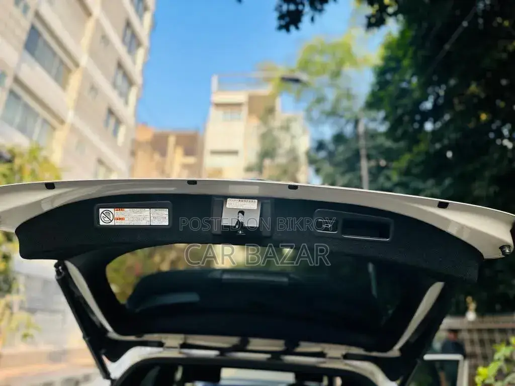 Toyota Harrier 2.0 2018 Pearl