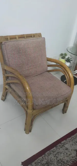 Single Sofa (ব্যথের )