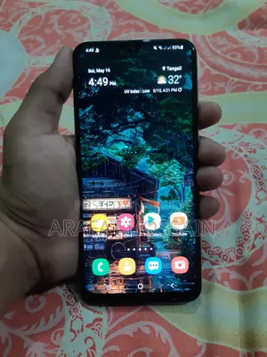 Samsung Galaxy A30 64 GB White