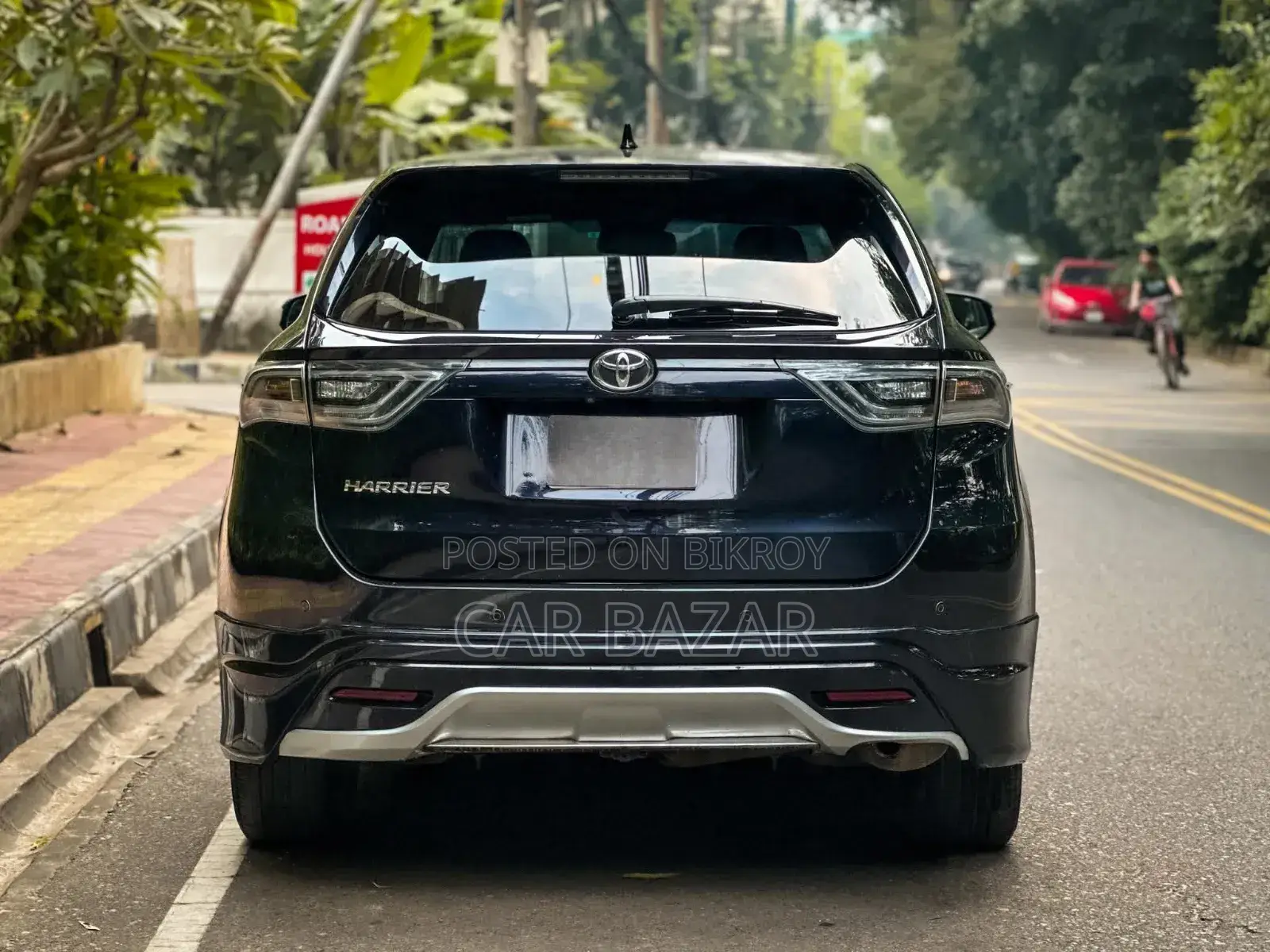 Toyota Harrier 2.0 2014 Black