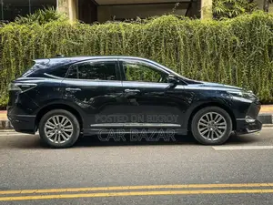 Toyota Harrier 2.0 2014 Black