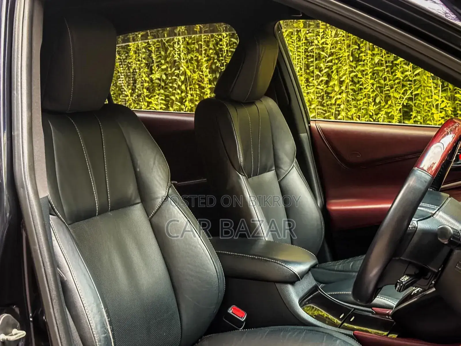 Toyota Harrier 2.0 2014 Black
