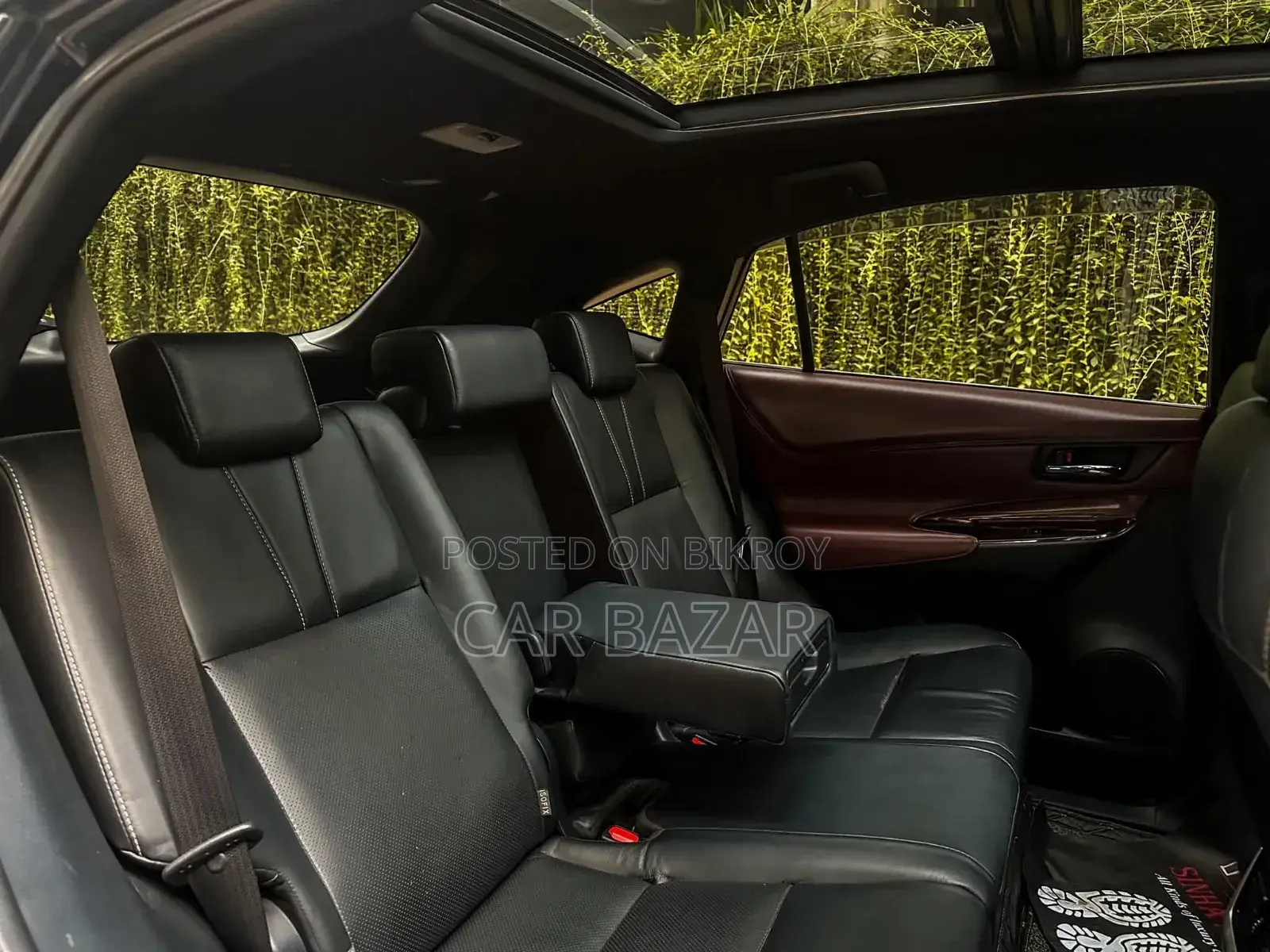 Toyota Harrier 2.0 2014 Black