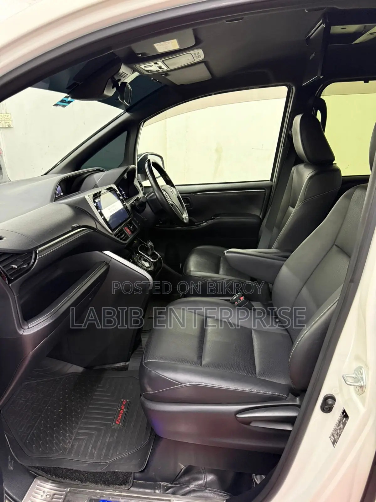 Toyota Esquire 1.8 FWD Hybrid (7 Seater) 2018 Pearl