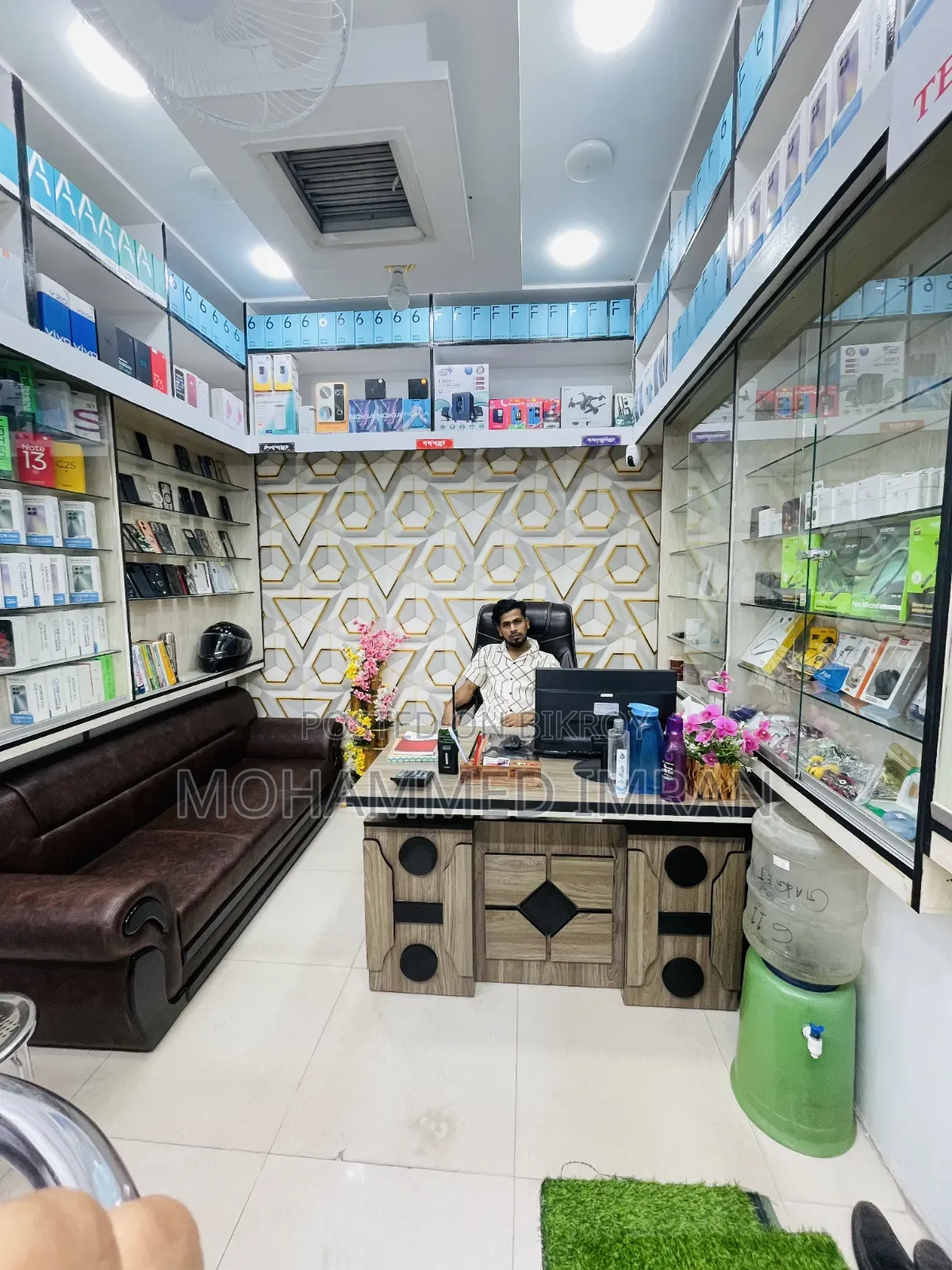 Mobile Shop Space for Rent