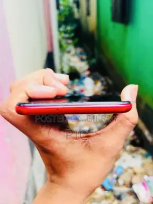 Samsung 32 GB Red