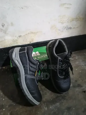 Safety Shoes, Size 41