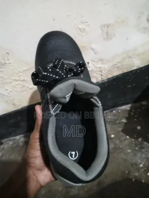 Safety Shoes, Size 41