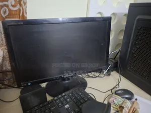 Desktop Computer Asus 8GB Intel Core i3 HDD 320GB