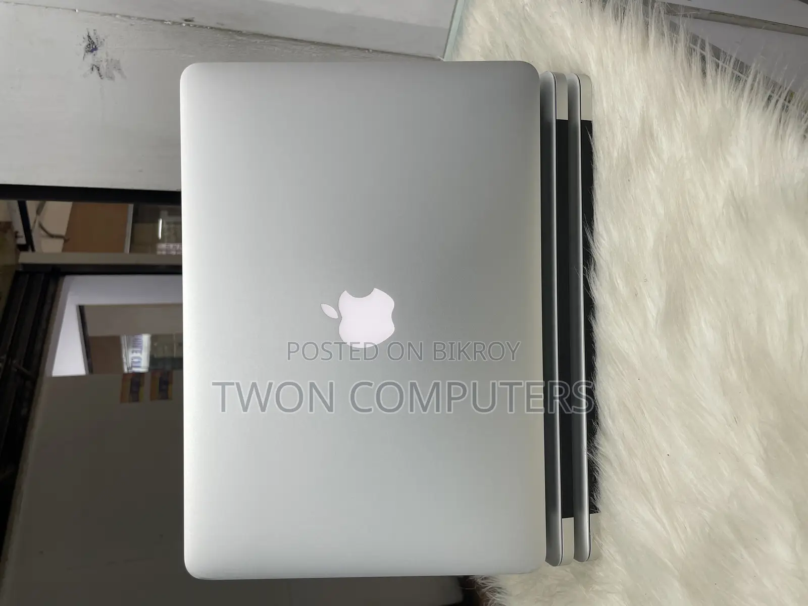 Laptop Apple MacBook 2017 8GB Intel Core I5 SSD 256GB