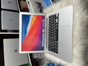 Laptop Apple MacBook 2017 8GB Intel Core I5 SSD 256GB