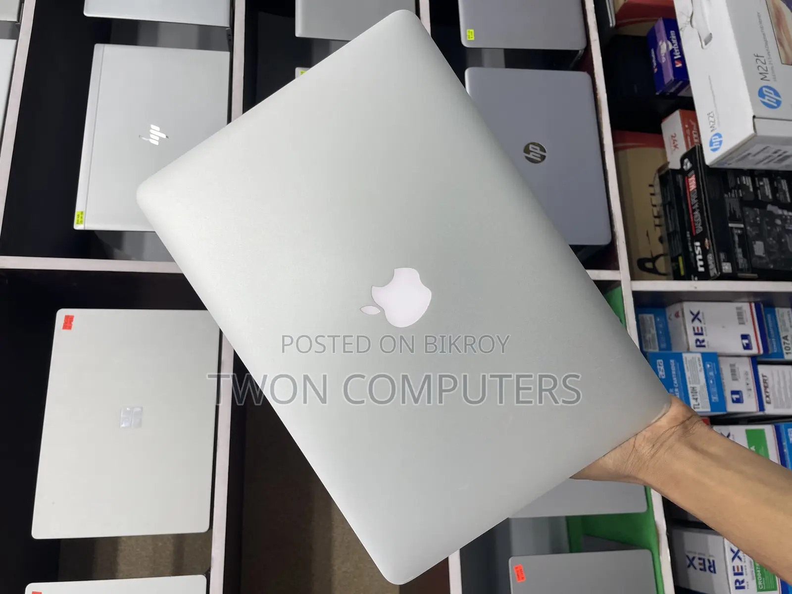 Laptop Apple MacBook 2017 8GB Intel Core I5 SSD 256GB