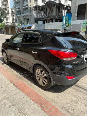 Hyundai Tucson 2011 Black