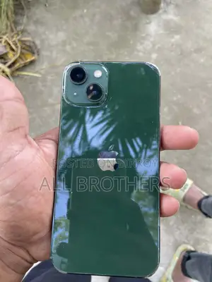 Apple iPhone 13 128 GB Green