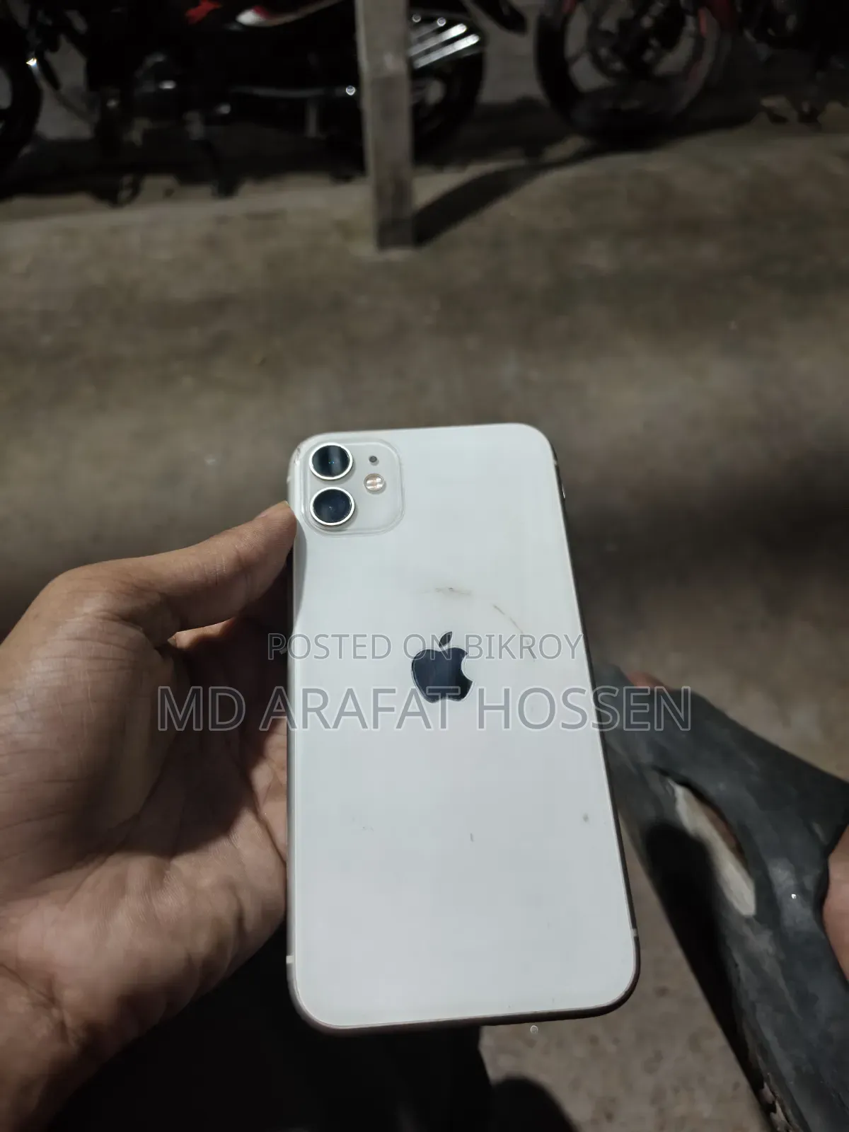 New Apple iPhone 11 128 GB White