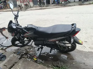 New TVS Metro 2025 Black
