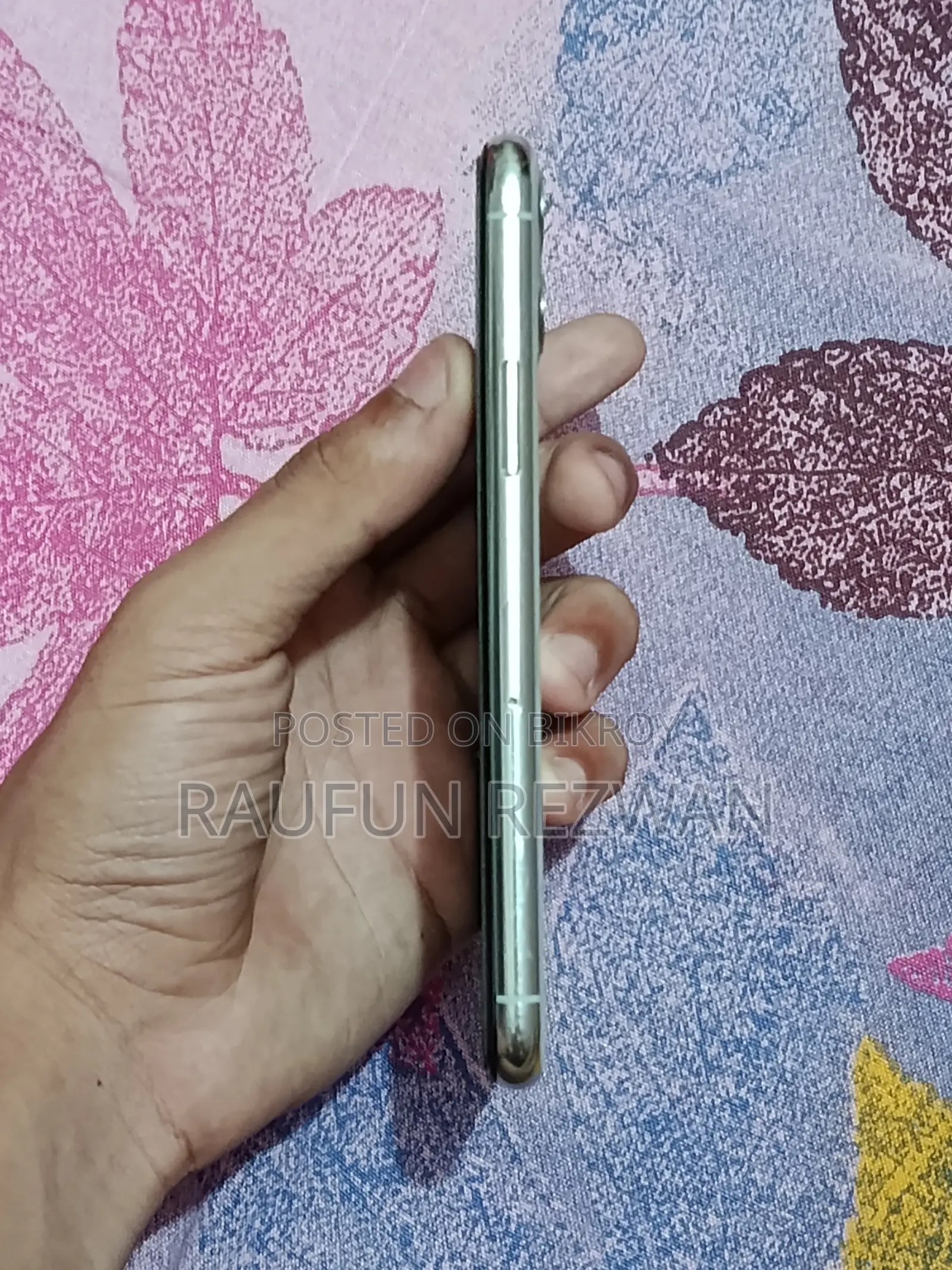 অ্যাপল আইফোন ১১ প্রো ২৫৬ জিবি গোল্ড