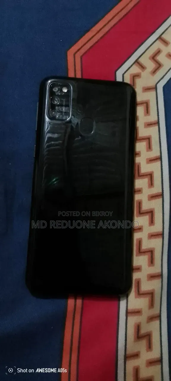 Samsung Galaxy M21 64 GB Black