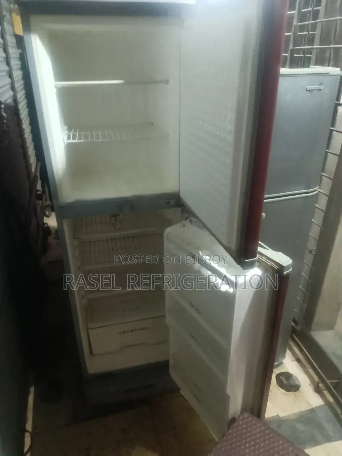 244 লিটার ওয়ালটোন ফিরিজ বিক্রি করা হবে।