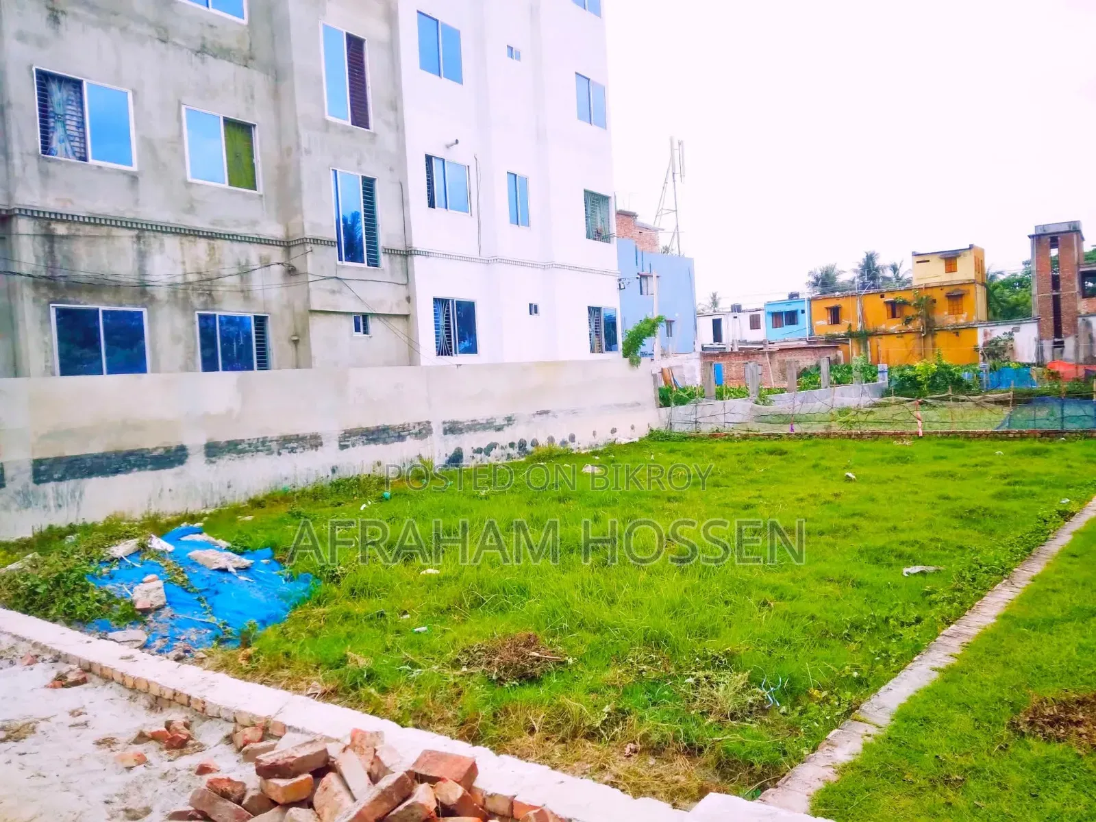 3.5 Katha land for urgent sale in Khulna at an affordable price.