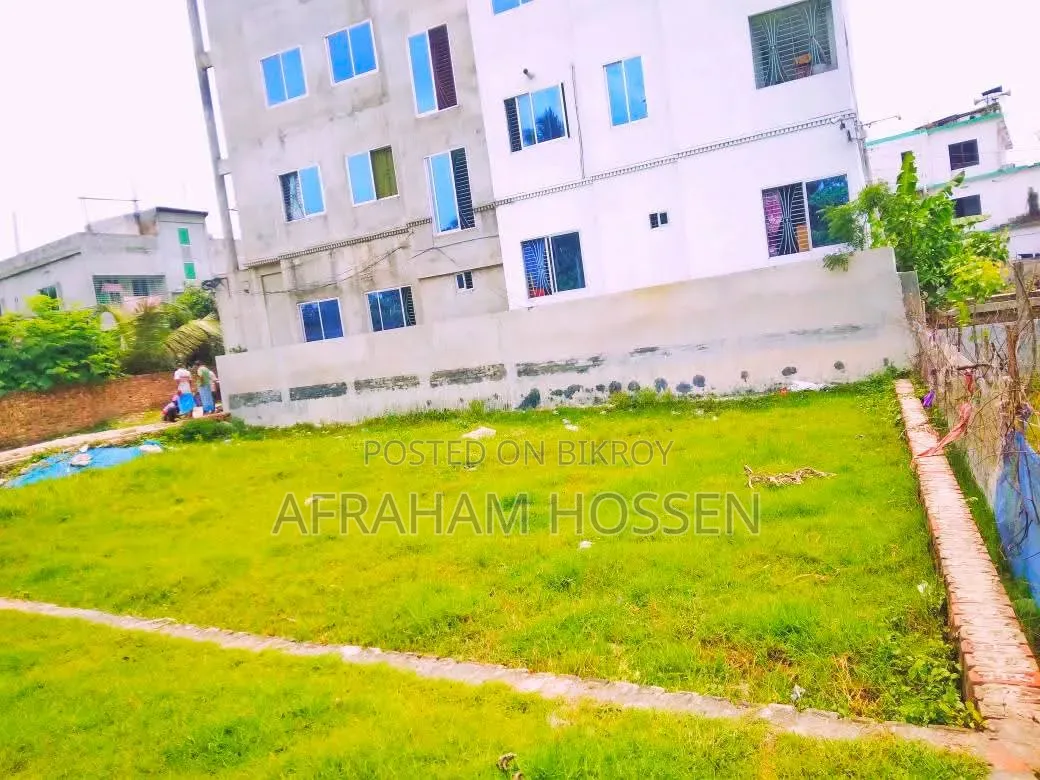 3.5 Katha land for urgent sale in Khulna at an affordable price.