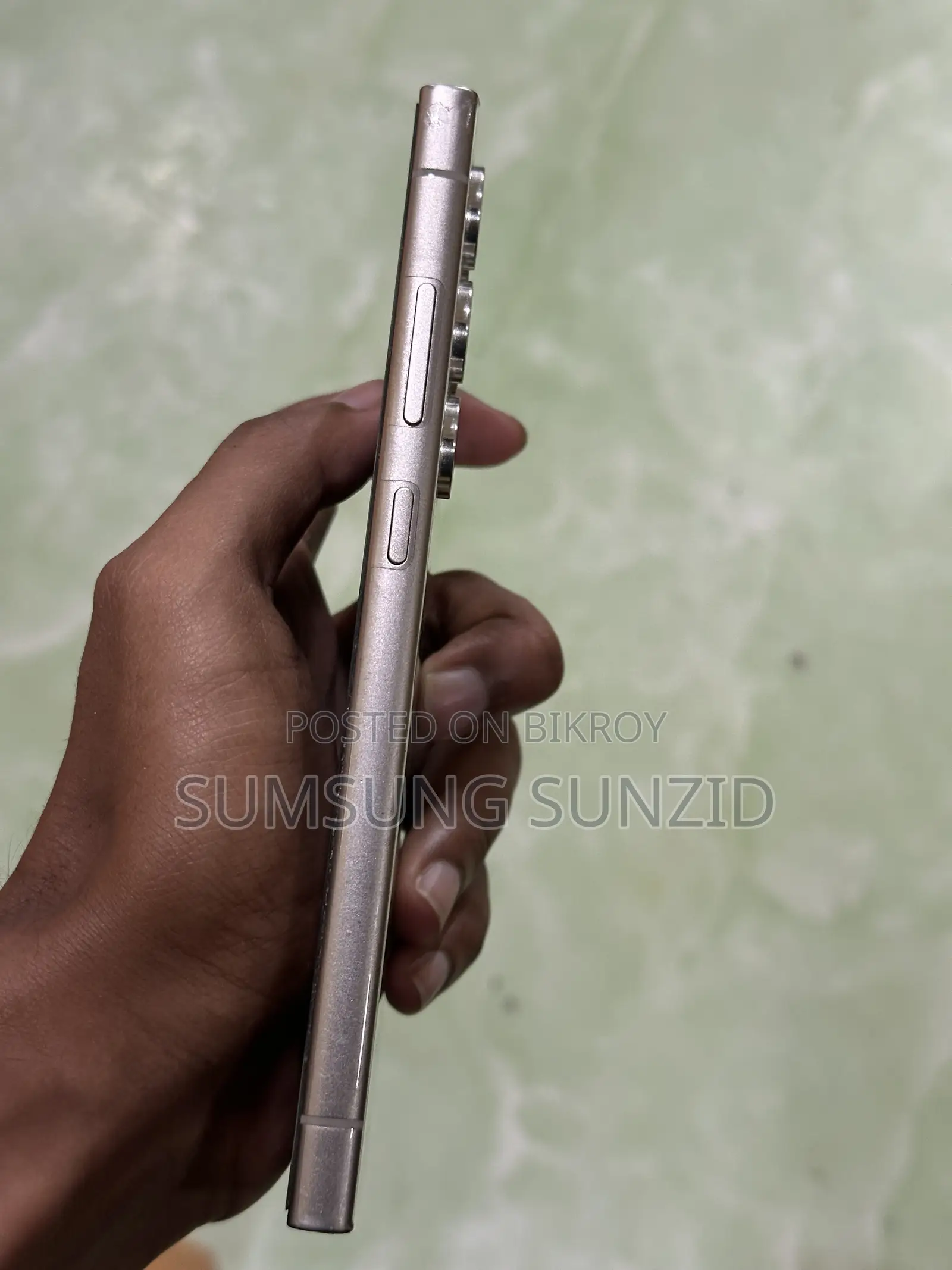 New Samsung Galaxy S24 Ultra 256 GB Gold