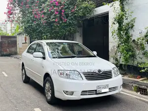 Toyota Corolla 2005 White