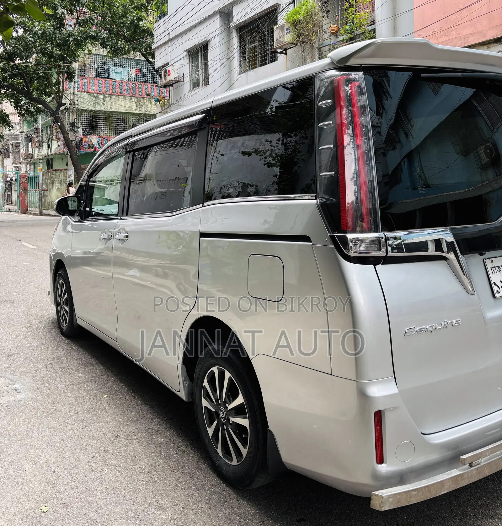 Toyota Esquire 2.0 AWD (7 Seater) 2018 Silver