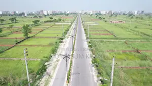 বসুন্ধরায় জমি বিক্রয়