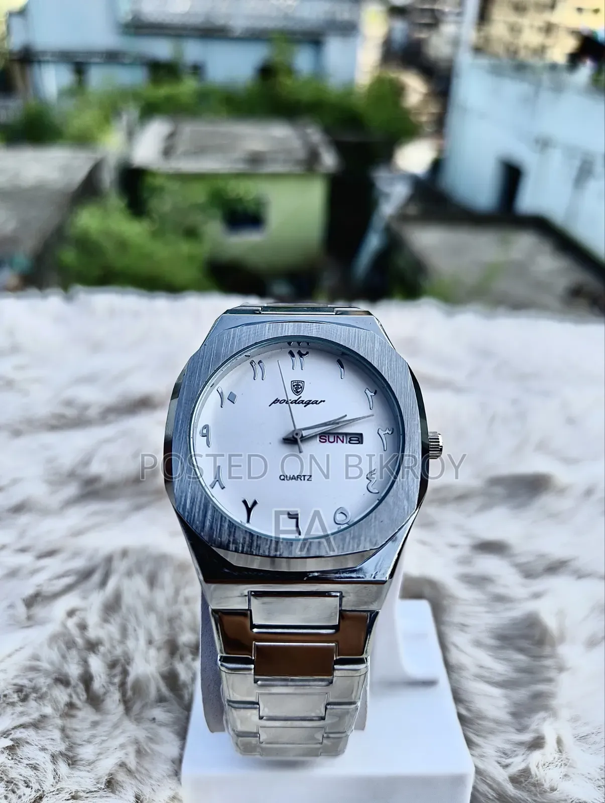 Poedagar Watch