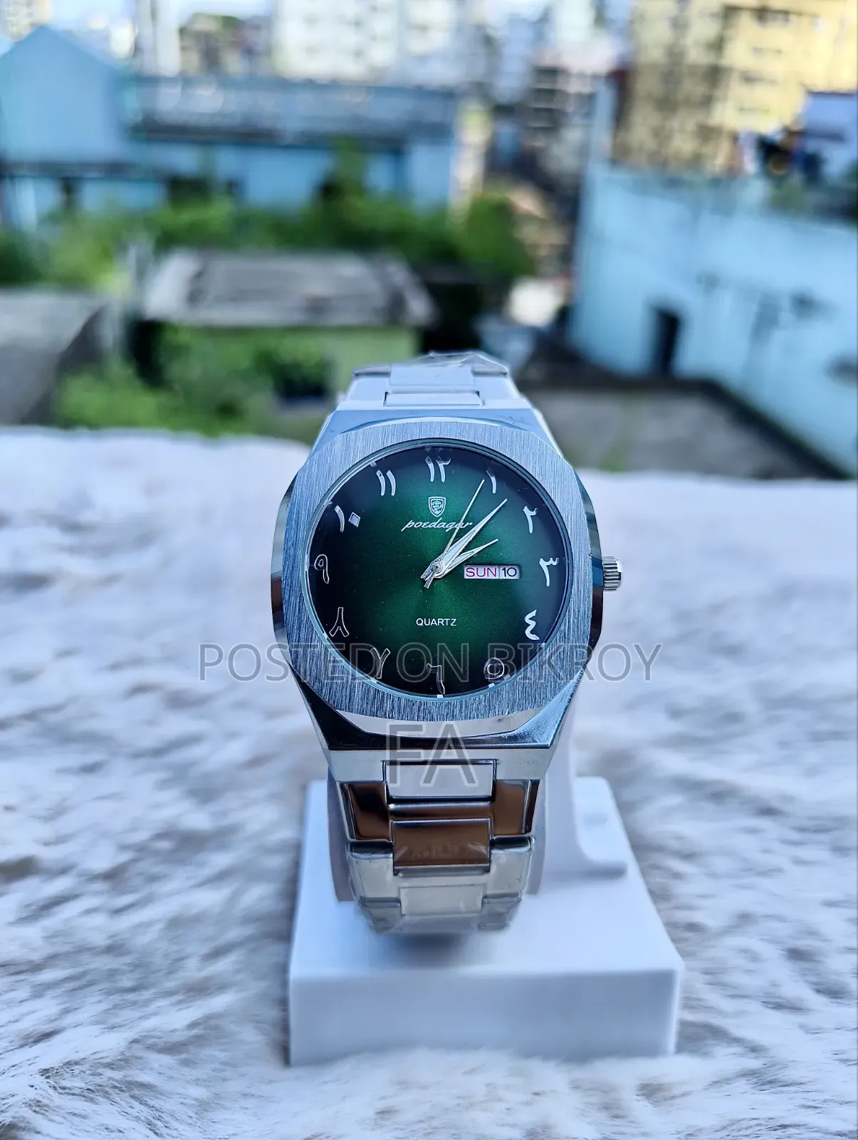 Poedagar Watch