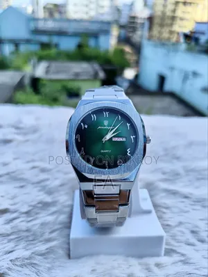 Poedagar Watch