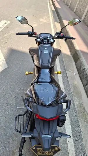 Honda Hornet 2025 Black