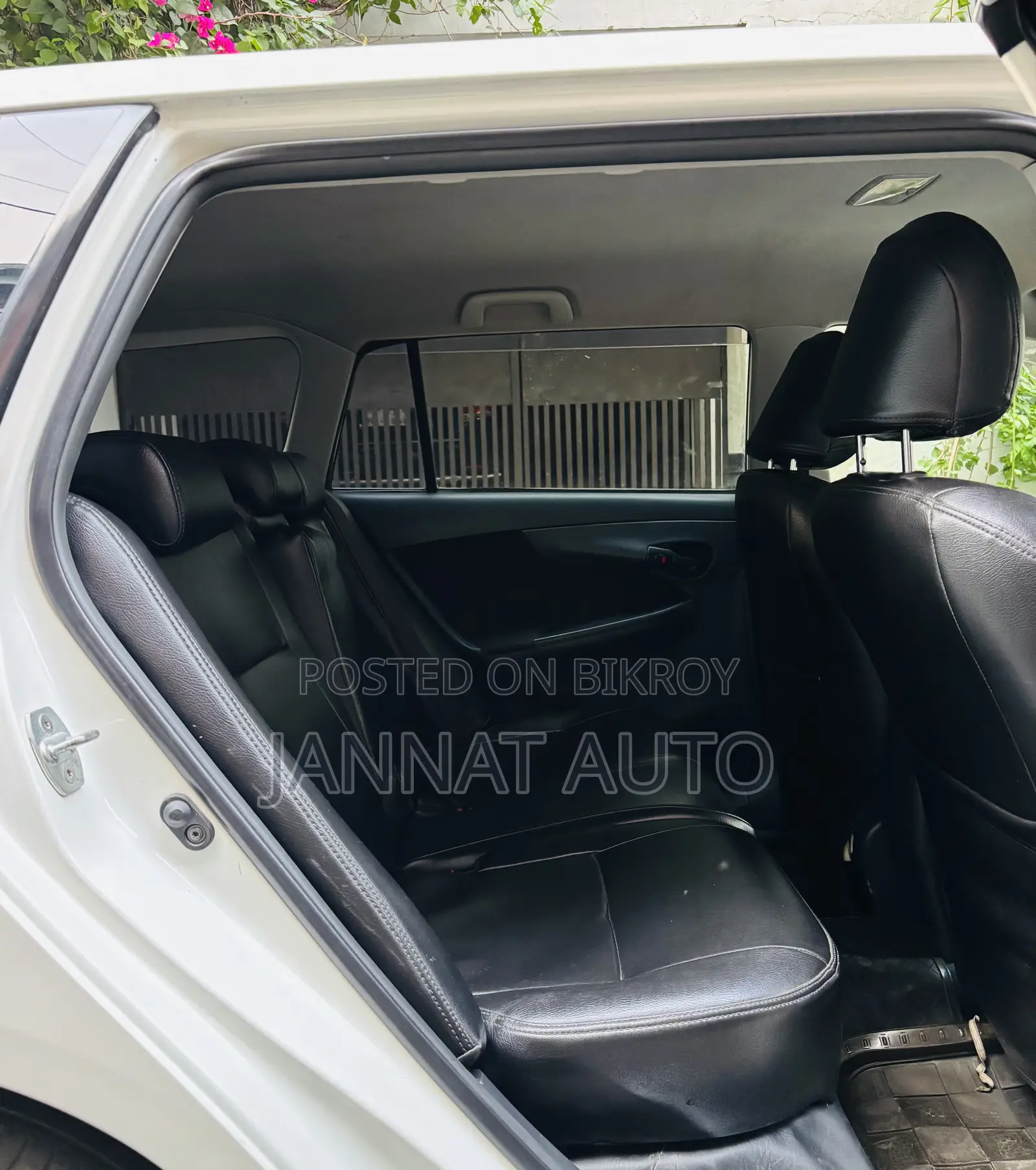 Toyota Axio 2011 Pearl