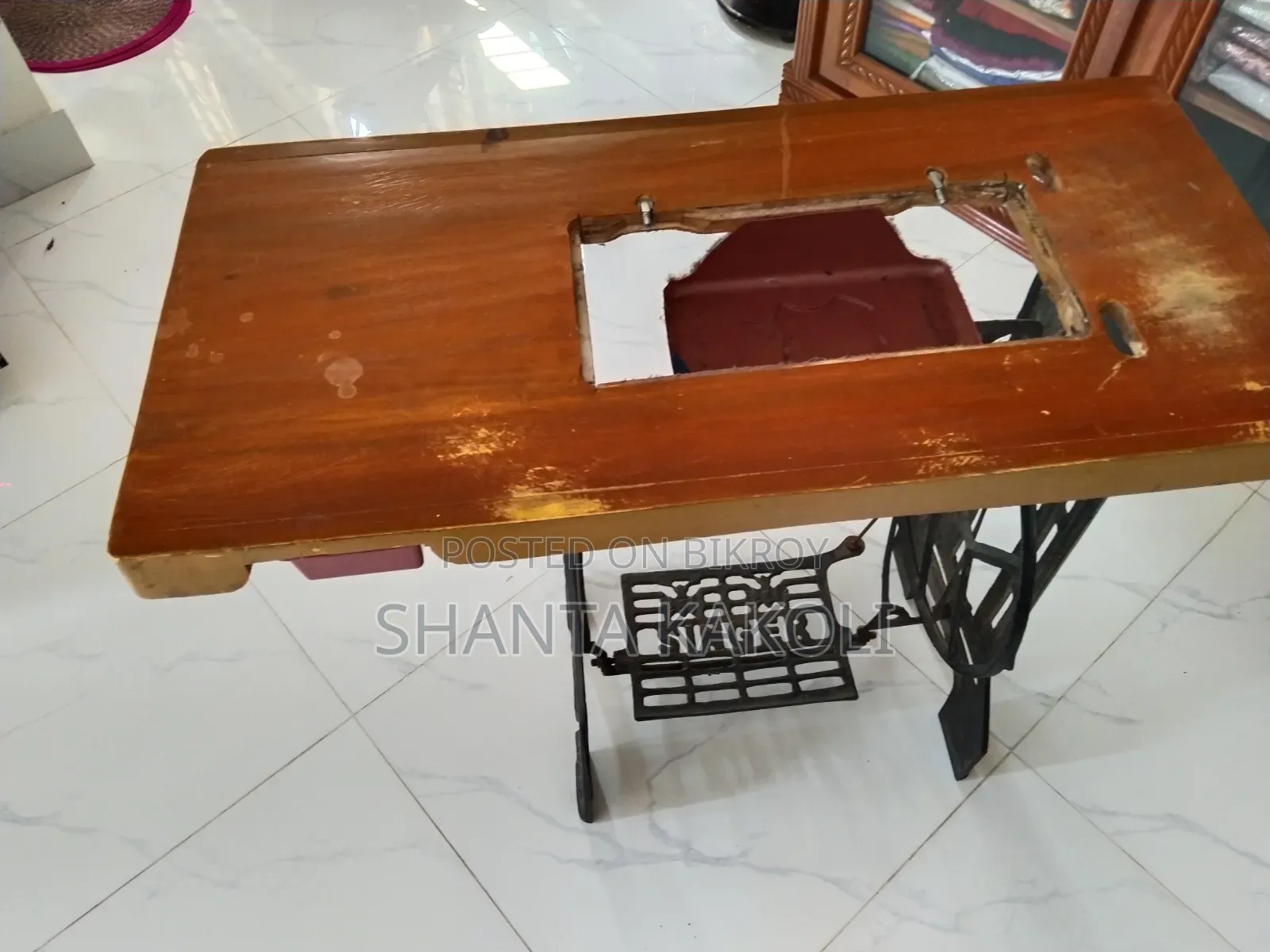 Sewing Machine Stand