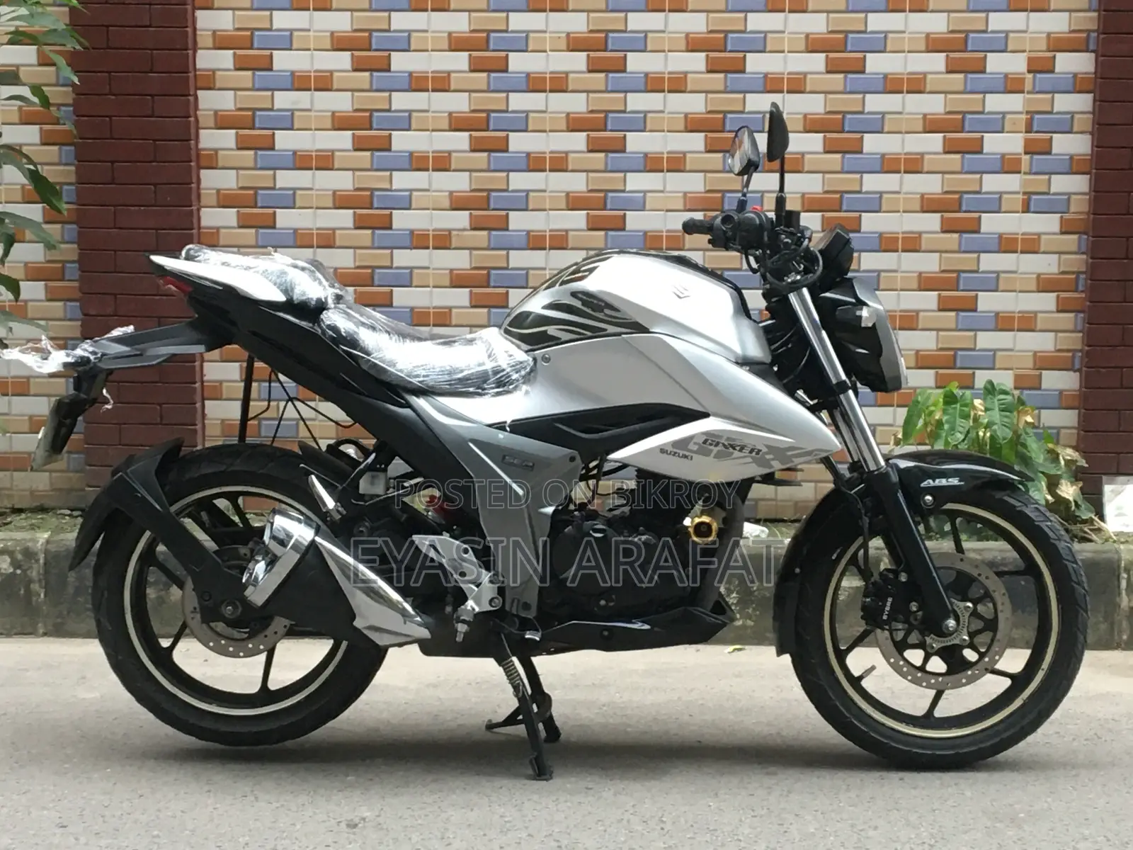 Suzuki Gixxer Fi ABS 2021 Gray
