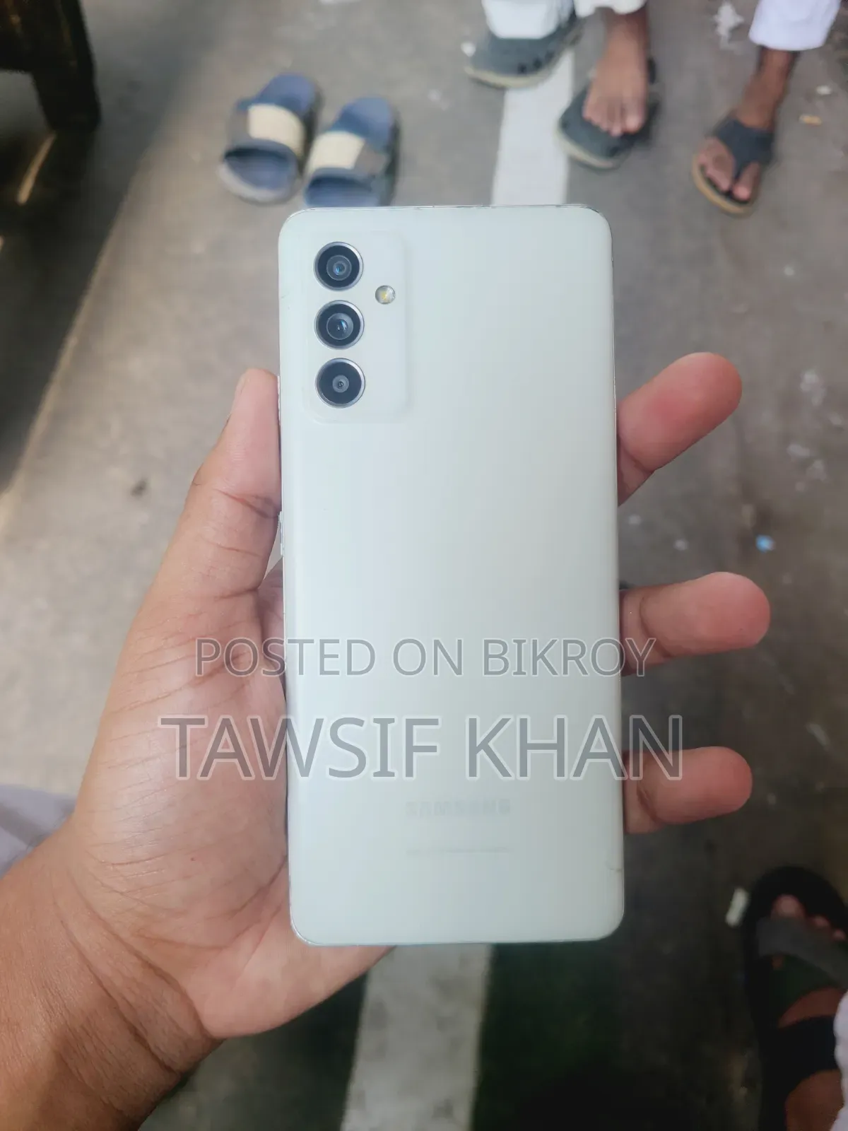 Samsung Galaxy Quantum 2 128 GB White