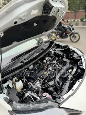 Toyota Yaris Cross 1.5 Hybrid AWD 2021 Pearl
