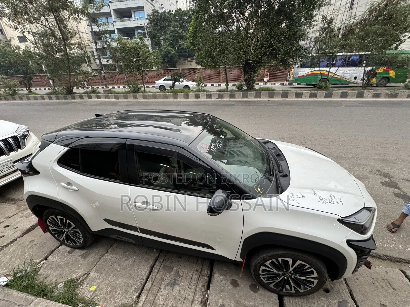 Toyota Yaris Cross 1.5 Hybrid AWD 2021 Pearl