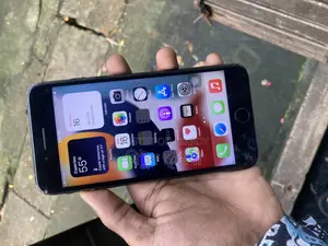 Apple iPhone 7 Plus 128 GB Black