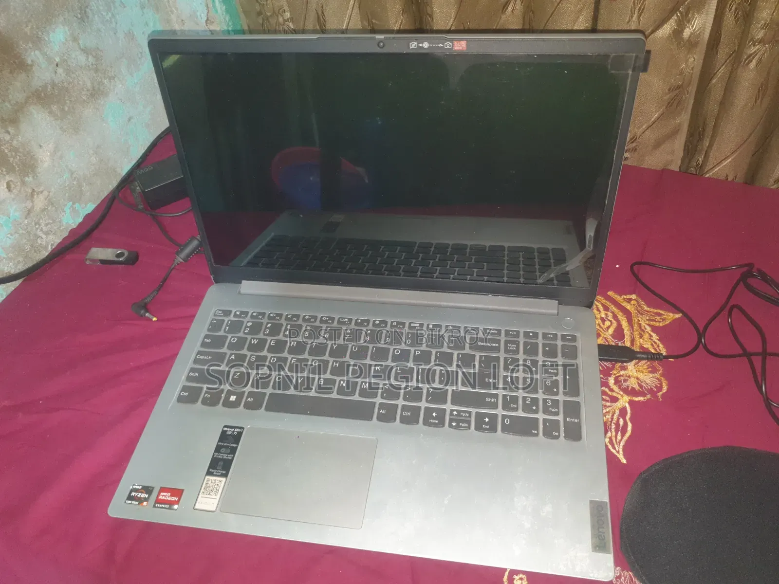Laptop Lenovo 8GB AMD Ryzen 5 SSD 256GB